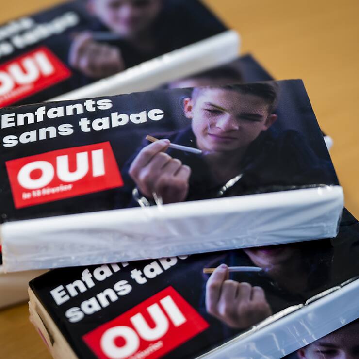 En 2022, le peuple a accepté par 56,6% des voix l'initiative "Enfants et jeunes sans publicité pour le tabac", qui demande que "toute forme de publicité pour le tabac accessible aux enfants soit interdite" (archives).
