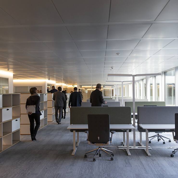 Les créations d'entreprises augmentent par contre dans les transports et entreposage (+12,3% après +4,4%) et elles rebondissent dans les activités financières et d'assurance (+4,2% après -1,4%). (GCTA). (KEYSTONE/Salvatore Di Nolfi)