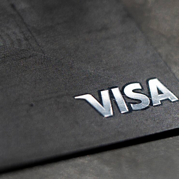 "Nous affirmons que Visa a illégalement acquis le pouvoir d'exiger des frais qui dépassent de loin ce que (la compagnie) pourrait obtenir dans un marché compétitif", a déclaré le ministre de la Justice, Merrick Garland, cité dans un communiqué.