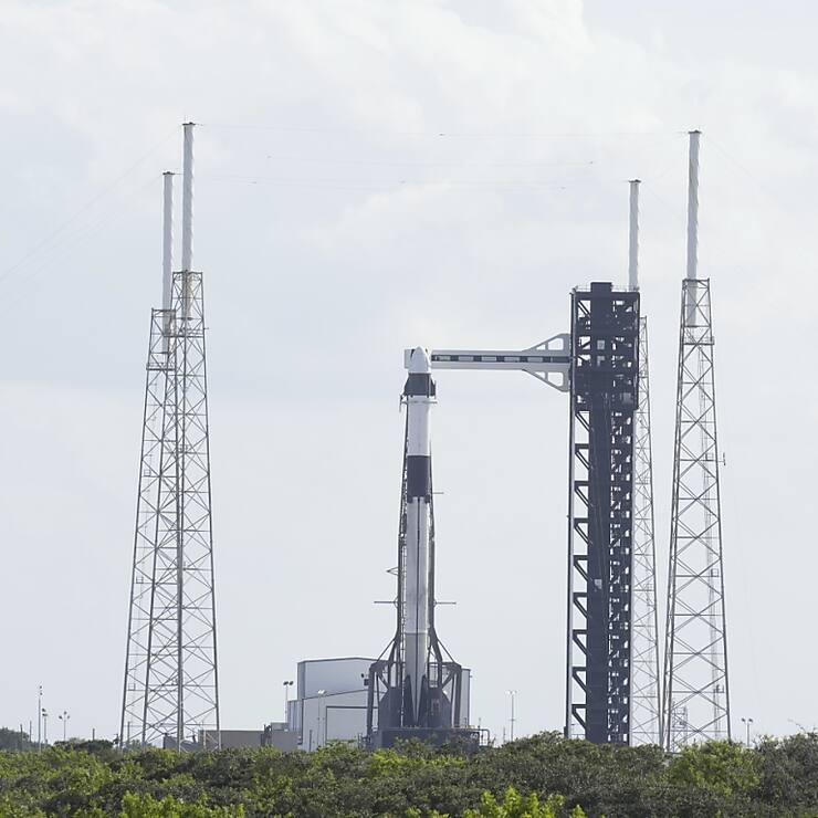 La fusée Falcon 9 de SpaceX est prête au décollage, prévu à 13h17 en Floride.