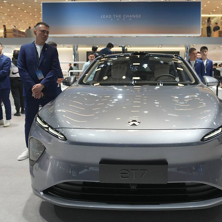 La Commission européenne a désormais les mains libres pour ajouter aux 10% de taxe déjà en place une surtaxe allant jusqu'à 35% sur les véhicules à batterie de fabrication chinoise (archives).