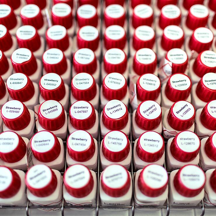 Givaudan a profité d'une augmentation significative des volumes de vente sur tous ses marchés et zones géographiques, mais les effets de change négatifs ont freiné le développement du chiffre d'affaires à hauteur de 324 millions de francs, est-il expliqué. (KEYSTONE/Gaetan Bally)