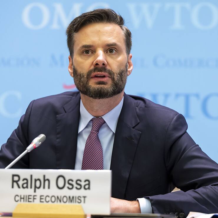 L'économiste en chef de l'Organisation mondiale du commerce (OMC) Ralph Ossa met en garde contre les incertitudes politiques qui pourraient avoir des effets sur le commerce mondial.