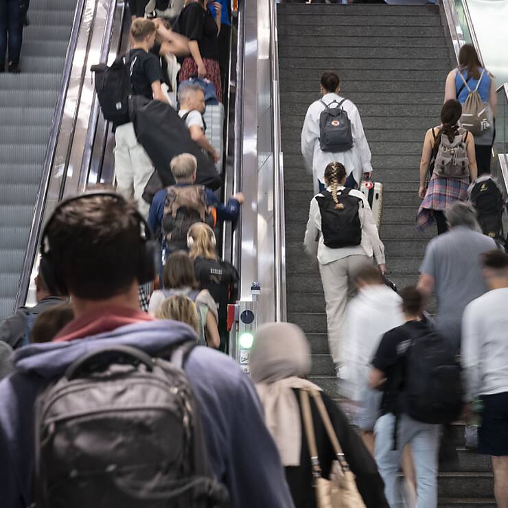 Le nombre de passagers locaux a nettement augmenté en septembre dernier à l'aéroport de Zurich. (archive)