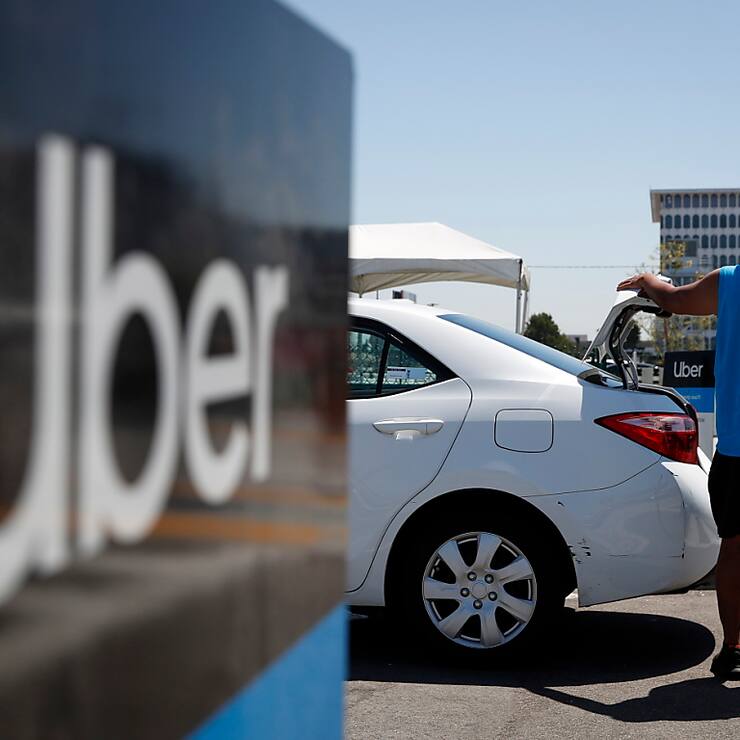 Uber a lancé une nouvelle fonctionnalité sur son application de véhicules avec chauffeurs (VTC) permettant aux voyageurs de 13 à 17 ans d'effectuer des trajets sans être accompagnés. (archive)