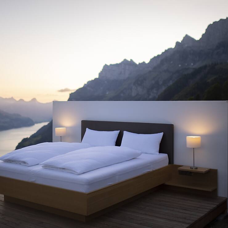 Le contexte conjoncturel maussade et le franc fort freinent en effet les flux touristiques en provenance d'Europe. Un retournement de tendance n'est pas encore perceptible. Les économistes tablent sur une baisse de 0,3% des nuitées des hôtes européens.