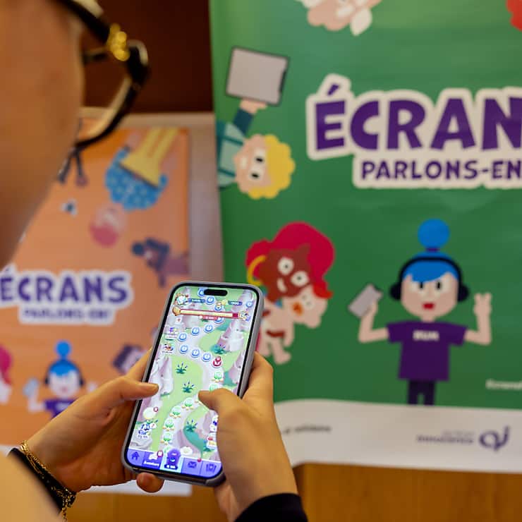 La Ville de Genève lance en partenariat avec la Fondation Action Innocence une campagne sur l'utilisation des écrans dans la vie quotidienne. Elle est destinée aux parents, aux enfants et aux professionnels.