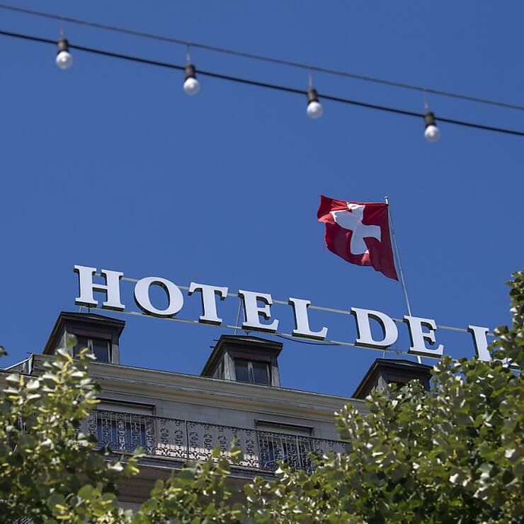 De janvier à septembre, l'hôtellerie suisse a enregistré 33,7 millions de nuitées, ce qui correspond à une hausse de 1,8% par rapport à la même période de l'année précédente. Les hôtes indigènes ont généré 16,3 millions de nuitées, en recul de 0,6%.