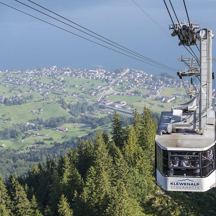 Pour les remontées mécaniques suisses, la flexibilité de pouvoir prolonger la saison jouera un rôle de plus en plus important à l'avenir (image symbolique).