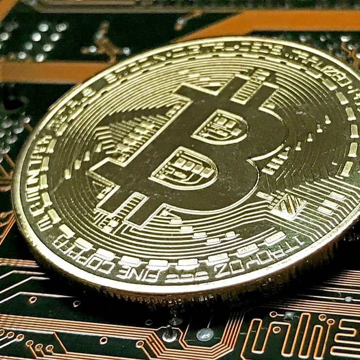 Les cryptomonnaies continuent de s'envoler après la victoire à l'élection présidentielle américaine de Donald Trump qui veut déréglementer le secteur. (archive)