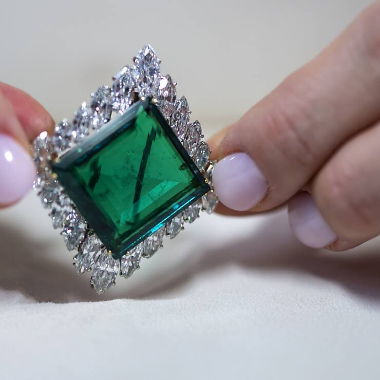 La broche avait déjà fait partie de la première édition de la vente "Magnificent Jewels" de Christie's le 1er mai 1969. (archives)
