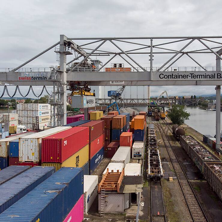 Les transports de marchandises ont nettement diminué en Suisse en 2023, sur la route comme sur le rail. (Photo d'archives)