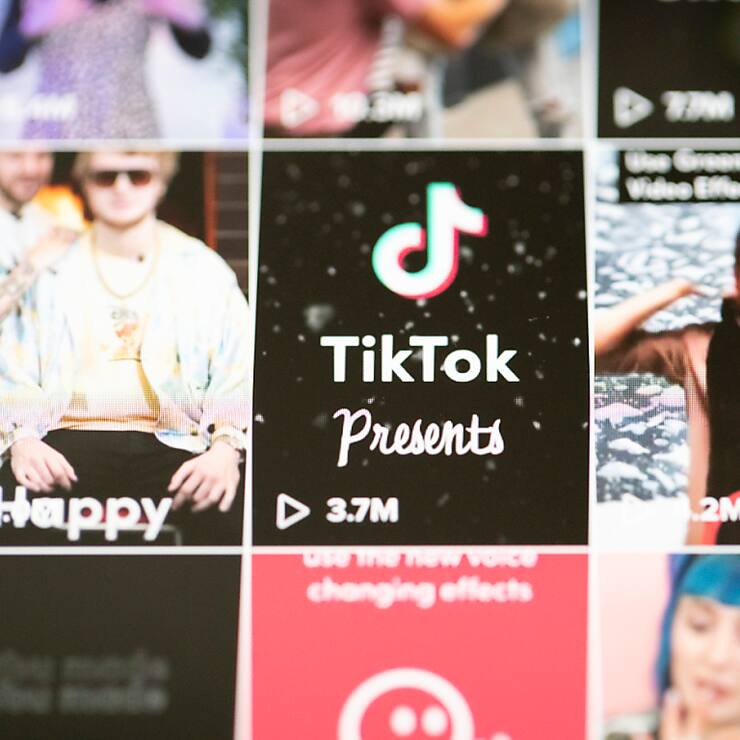 L'Australie interdit l'accès aux réseaux sociaux aux moins de 16 ans. La loi est parmi les plus contraignantes au monde pour les plateformes telles que X, Tik Tok, Instagram ou Facebook. (photo symbolique)