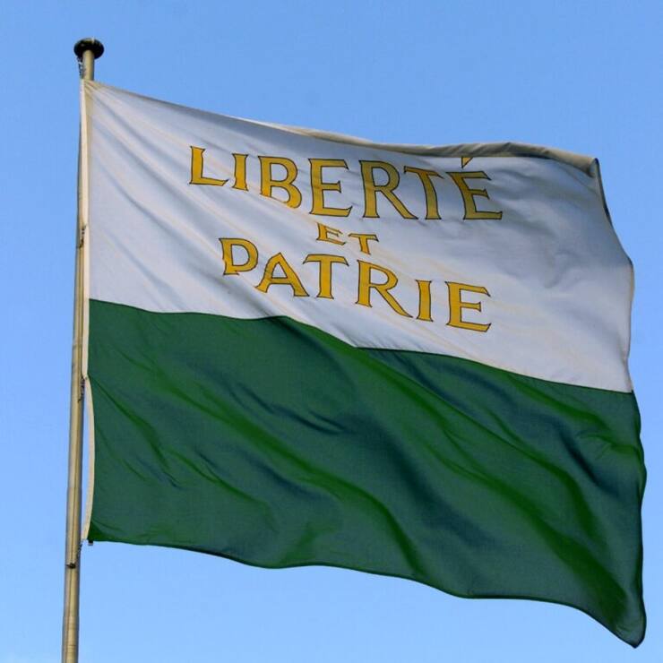 En 2025, les Vaudois et les Vaudoises se prononceront sur une initiative des milieux économiques qui demande une baisse de 12% de l'impôt cantonal sur le revenu (photo symbolique).