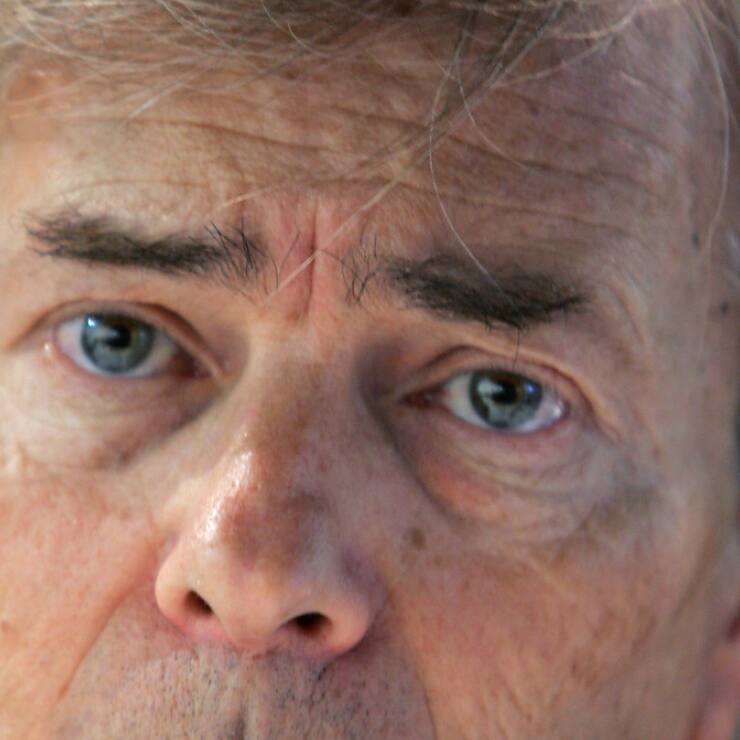 Vincent Bolloré contrôle Canal+.