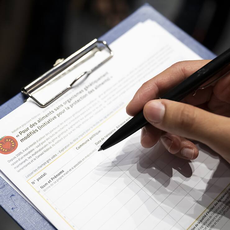 Le Conseil des Etats veut une numérisation de la collecte de signatures pour des initiatives, suite au scandale des paraphes falsifiés (illustration).