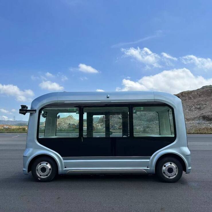 L'aéroport de Zurich teste un véhicule à conduite autonome pour le transport de personnes travaillant sur le site.