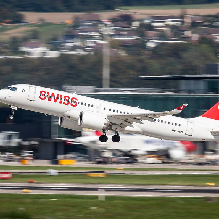 Un Airbus 220 de Swiss a dû atterrir d'urgence lundi à Graz en raison d'un problème technique. (archives)