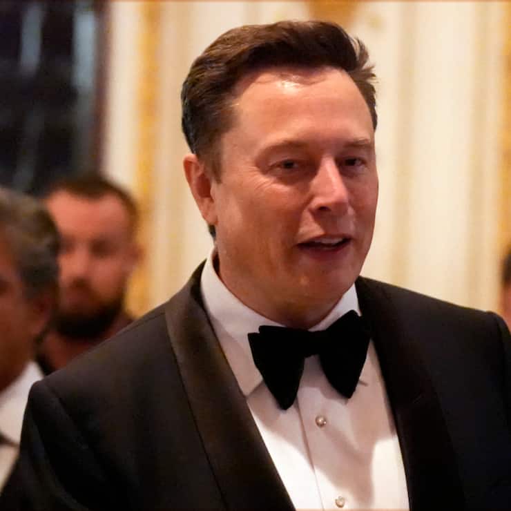 "La raison pour laquelle je suis en Amérique comme tant que personnes essentielles qui ont construit SpaceX, Tesla et des centaines d'autres entreprises (...), c'est à cause du H1B", a tonné Elon Musk sur son réseau X vendredi, promettant de "partir en guerre sur cette question".