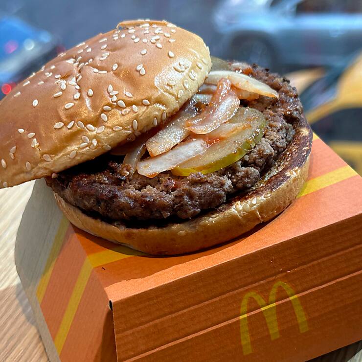 Avant McDonald's, Ford, Jack Daniel's et les supermarchés Walmart avaient annoncé réduire drastiquement leurs programmes pour la diversité face au lobbying "anti-woke". (archives)