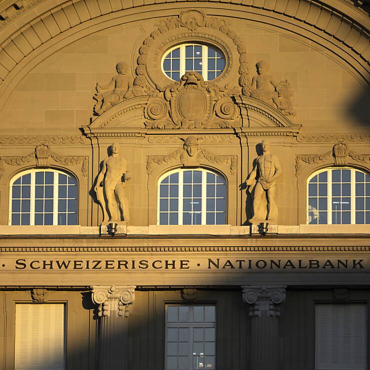 Grâce au bénéfice dégagé en 2024, la BNS va verser un milliard de francs à la Confédération et une somme de 2 milliards aux cantons (archives).