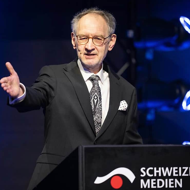 Les éditeurs suisses veulent être indemnisés pour l'utilisation des contenus journalistiques par les plateformes d'intelligence artificielle (IA), a déclaré jeudi le président de l'association des éditeurs alémaniques Schweizer Medien (VSM), Andrea Masüger.