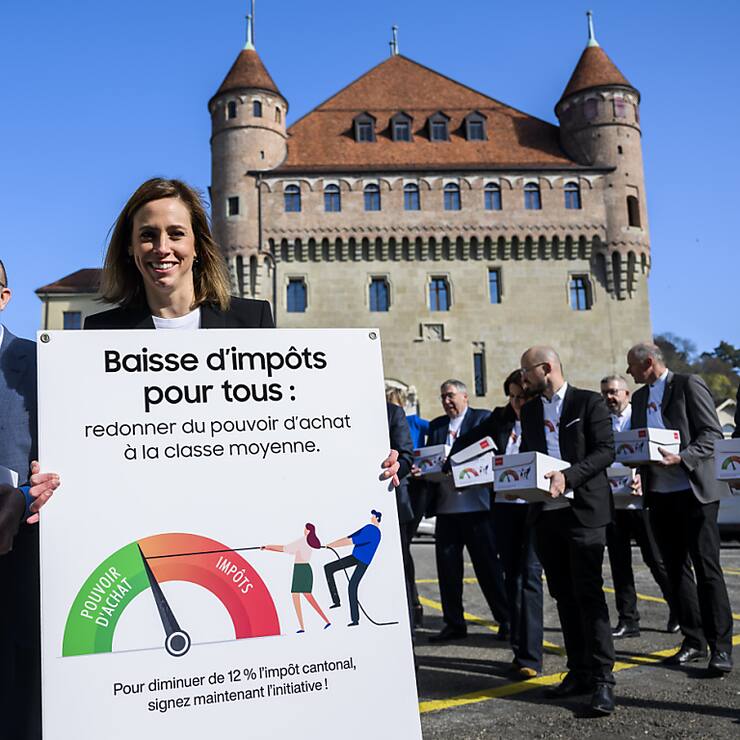 Lancée le 23 novembre 2022 et déposée le 5 avril 2023, l'initiative des milieux économiques "Baisse d'impôts pour tous" veut redonner du pouvoir d'achat à la classe moyenne (archives).