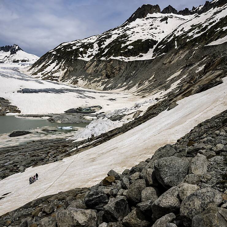 Là où les glaciers fondent, il ne reste généralement que des surfaces de roches et d'éboulis (image d'illustration).