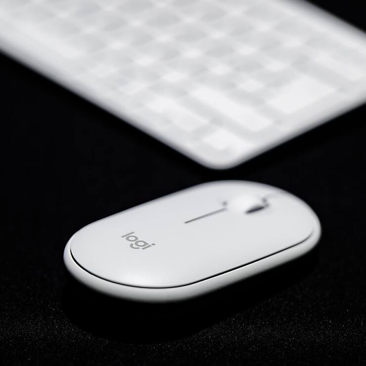 La communauté d'analystes a salué de solides résultats à tous les niveaux. La progression des recettes, avec le dynamisme de la Chine notamment, devrait faire s'éloigner le spectre d'un ralentissement de la croissance. Le relèvement des projections a également ravi.