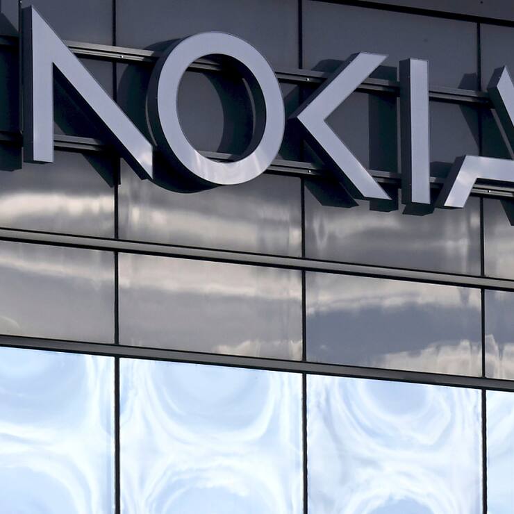 L'équipementier a enregistré une hausse de 89% de son bénéfice net en 2024 à 1,28 milliards d'euros et fait état d'un net redressement de ses ventes de 10% au quatrième trimestre.