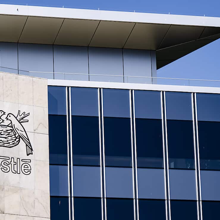 Nestlé compte sur son programme d'économies de 2,5 milliards de francs d'ici à fin 2027 (archives).