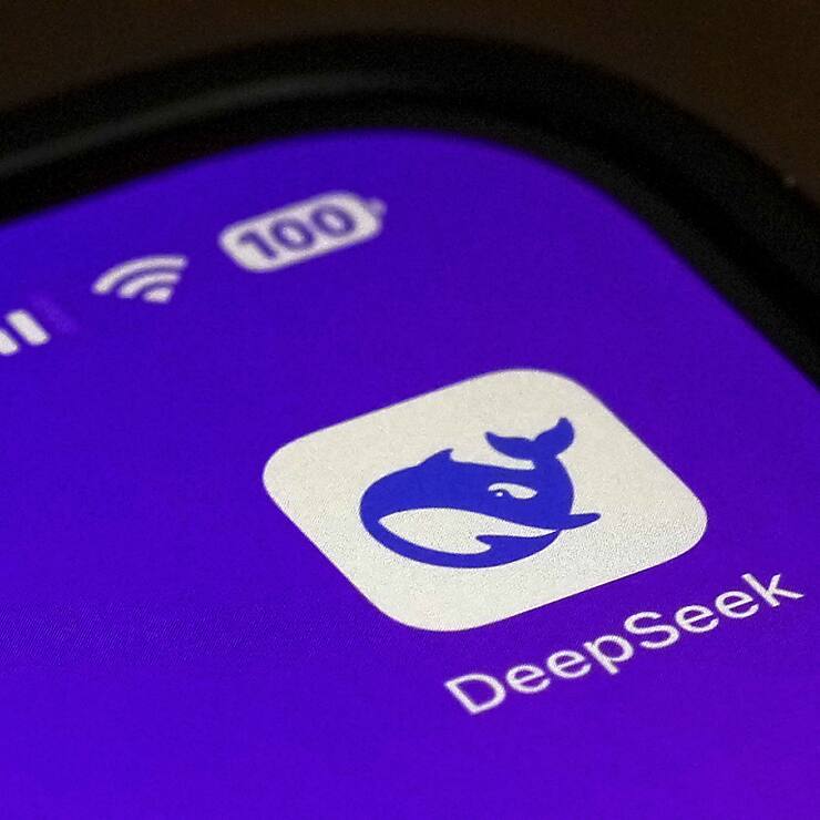 Le géant technologique chinois Tencent a commencé à tester auprès des utilisateurs son propre modèle d'intelligence artificielle, après avoir intégré DeepSeek à ses produits.
