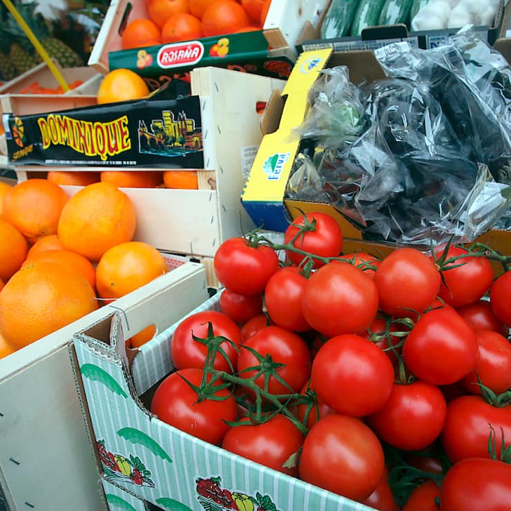 L'UE veut éviter que les produits les plus dangereux, interdits pour des raisons sanitaires et environnementales, "ne soient réintroduits par le biais de produits importés" (image d'illustration).