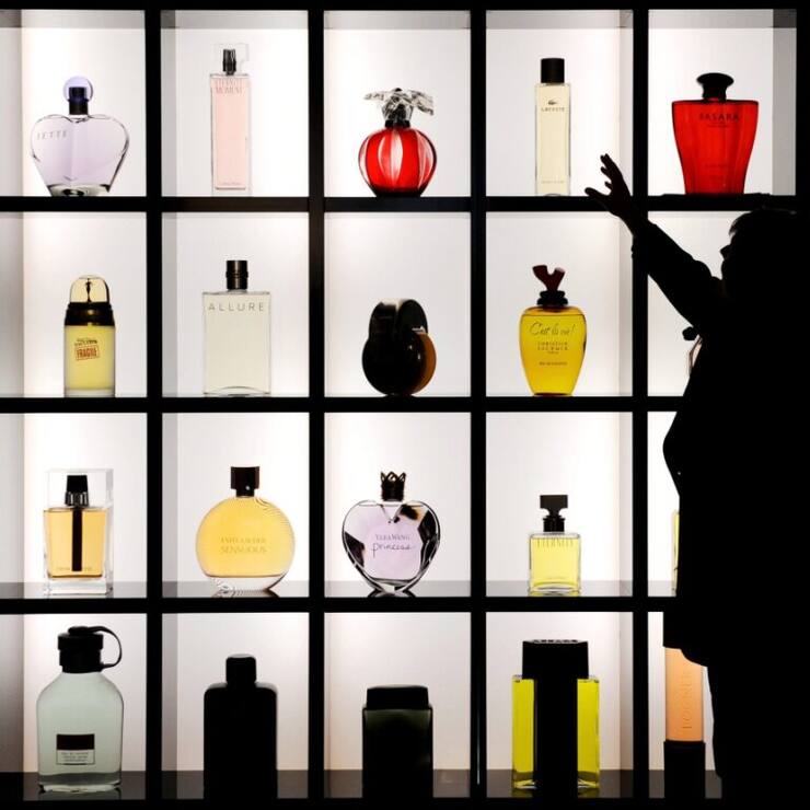 Interparfums avait annoncé précédemment viser 910 à 930 millions d'euros de ventes en 2025.