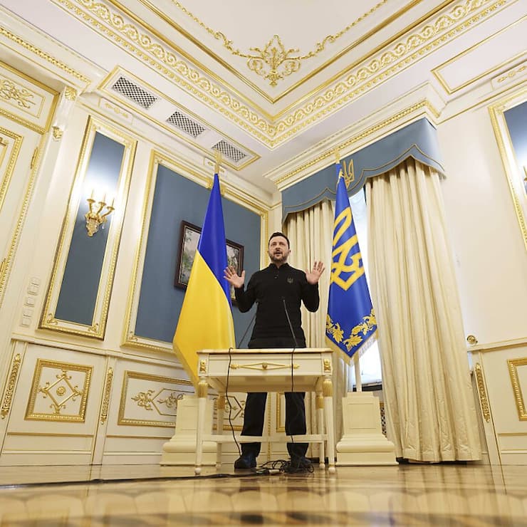 Le président ukrainien Volodymyr Zelensky a dit mercredi viser une rencontre avec son homologue américain Donald Trump à Washington vendredi pour finaliser un accord-cadre sur l'exploitation de minerais ukrainiens et lui demander s'il compte "arrêter" l'aide à l'Ukraine.