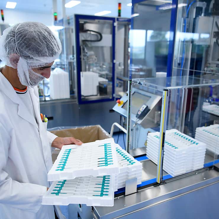 Principal soutien de la production helvétique, le secteur industriel a enregistré une croissance de 2,7% avec une forte contribution de l'industrie chimique et pharmaceutique notamment sur les exportations (+4,2%) (archives).