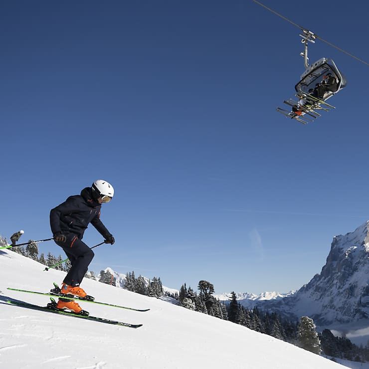 Ce nouveau forfait de ski sera valable dès la saison 2025/2026 sur grands domaines en Suisse (photo prétexte).