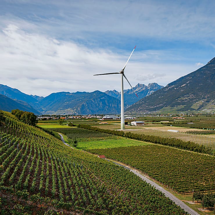 Le Conseil fédéral et le Parlement veulent accélérer la construction de centrales solaires, éoliennes et hydroélectriques, au détriment du droit de recours des organisations (archives).