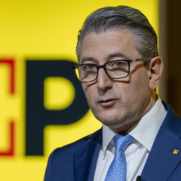 Roberto Cirillo, directeur général de la Poste, a présenté un bénéfice en hausse devant la presse jeudi.