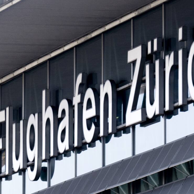 Malgré la suppression du français pour les annonces, "les francophones ne sont pas perdus, grâce aux nouvelles technologies", estime l'aéroport de Zurich, "presque tous les navigateurs Internet proposant des traducteurs intégrés".