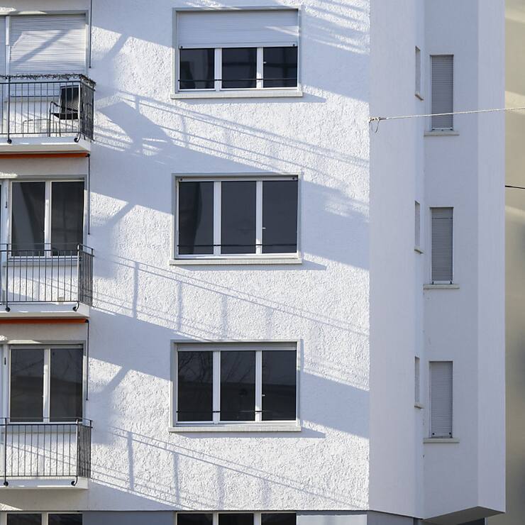 Cette mesure entre en vigueur alors que les loyers montent en flèche dans certaines villes suisses.