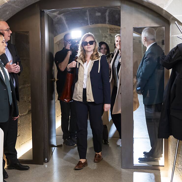 Valérie Dittli s'est présentée vendredi devant la presse, où le Conseil d'Etat a annoncé qu'elle n'était plus en charge des finances.