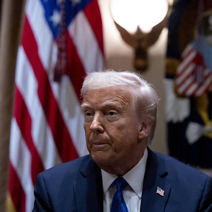 Donald Trump avait minimisé mardi cette fuite spectaculaire, la qualifiant de simple "pépin" émanant d'un journaliste "tordu".