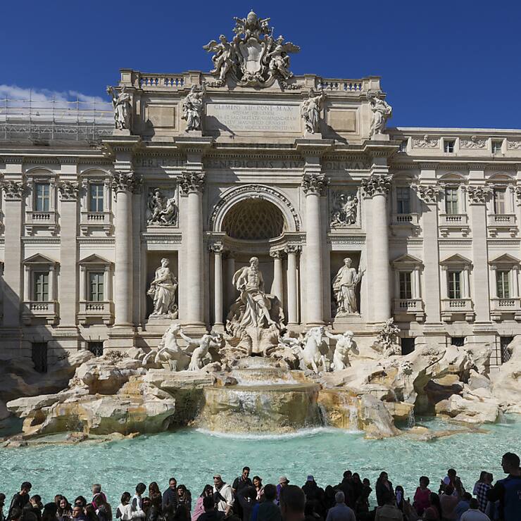 L'inflation est alimentée aussi par la hausse des prix alimentaires bruts (+3,3% contre 2,9%). Sur un mois, les prix à la consommation ont augmenté de 0,4%.