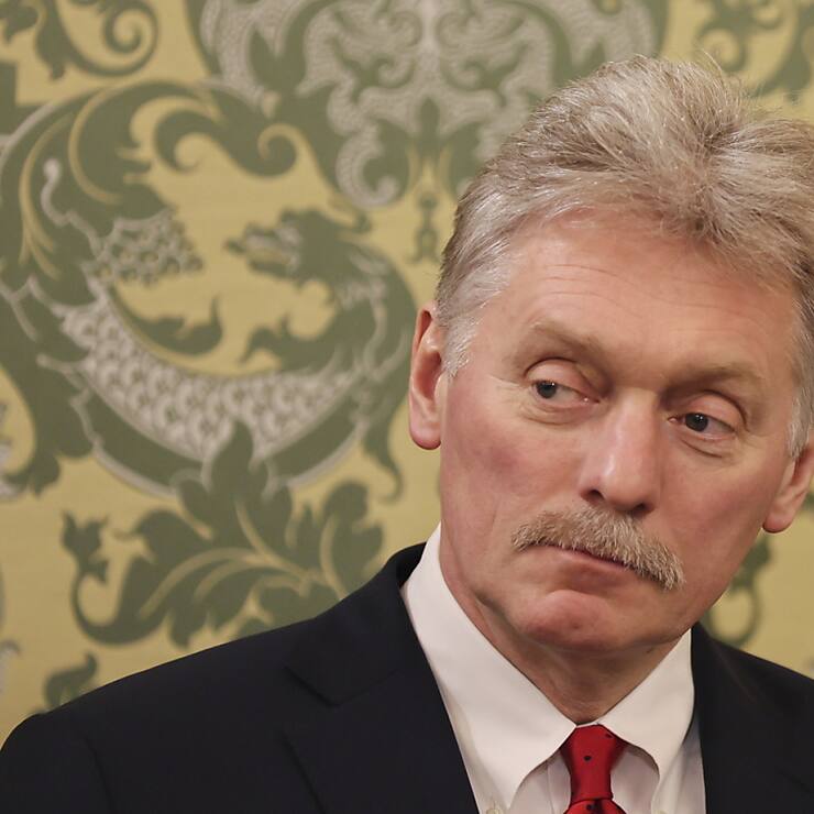 Selon le Kremlin, "énormement" de questions restent à résoudre pour conclure une trêve avec Kiev. "C'est lié à l'incapacité du régime de Kiev à contrôler plusieurs groupes extrémistes (...) et aux projets d'une militarisation ultérieure" de l'Ukraine, a déclaré le porte-parole russe Dmitri Peskov.