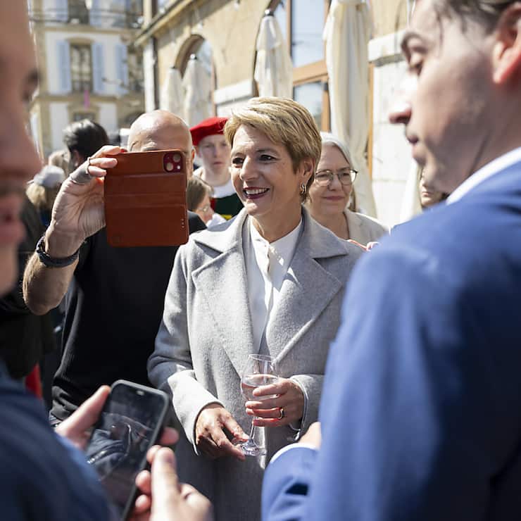 Pour la présidente de la Confédération Karin Keller-Sutter, "la situation avec ces droits de douane élevés dans le monde entier est très mauvaise pour le commerce international".