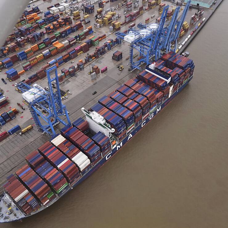 Les nouveaux frais sur les navires chinois visent à restaurer la construction navale américaine, affirme l'USTR (archives).