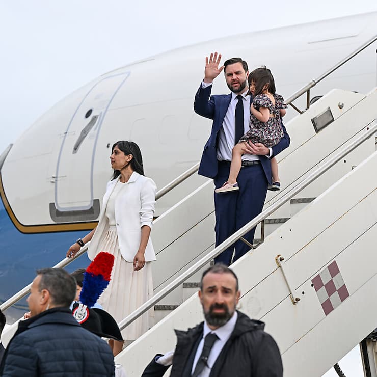 Le séjour de JD Vance en Italie marque son retour en Europe pour la première fois depuis son discours polémique en février à Munich.