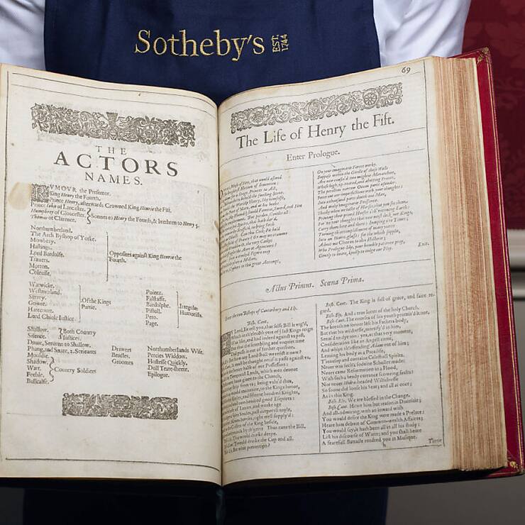 Ce Premier Folio de William Shakespeare, contient 36 pièces de l'écrivain: il s'agit de l'un des quatre folios qui seront mis en vente chez Sotheby's à Londres le 23 mai.