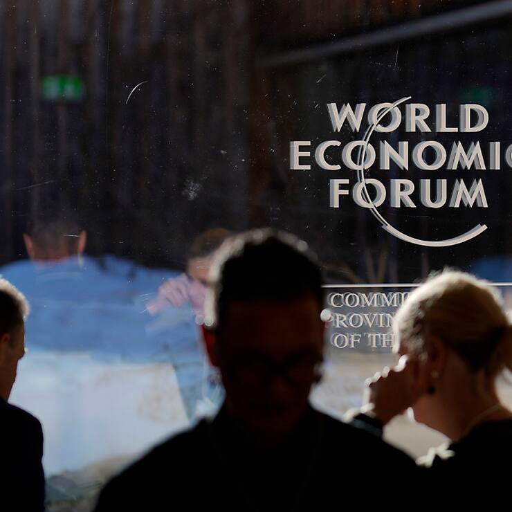 La direction actuelle du WEF veut s'engager pour que le forum reste à Davos après la démission de son fondateur (archives)